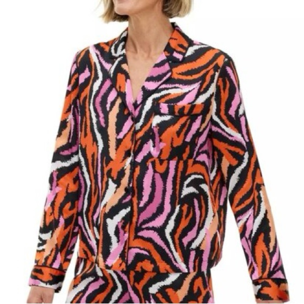 Diane Von Furstenberg- NWOT Satin Feel Zebra Print Blouse | Size Large - Picture 3 of 17